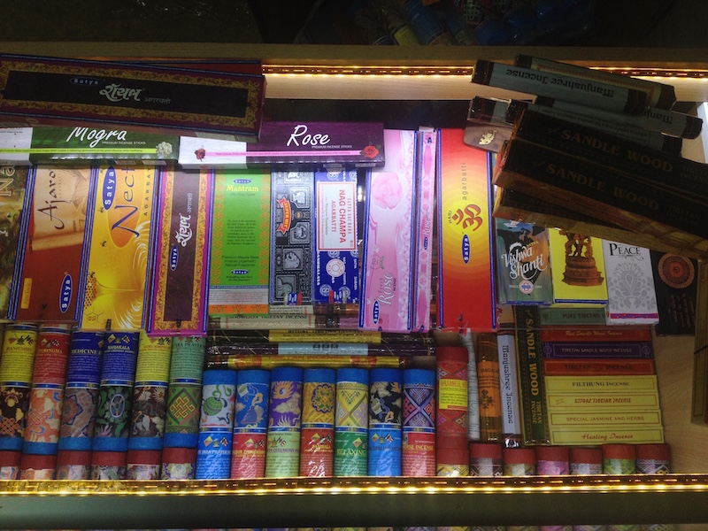 Широкий ассортимент благовоний Бутана в интернет-магазине "Saatva"